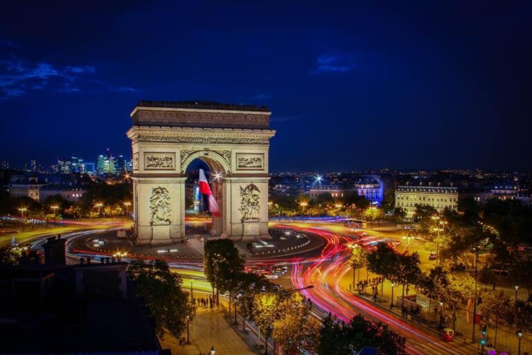 Best Things To Do In Paris At Night