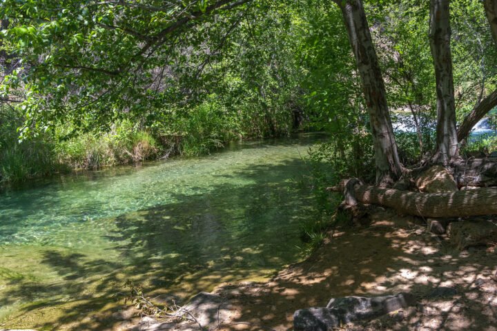 Waterfall Trail along Fossil Creek